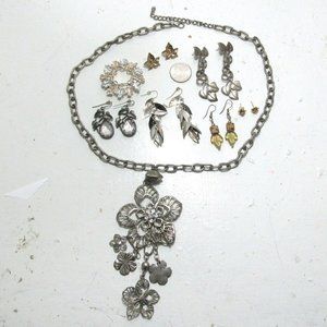 Lot #19 FLORAL 8 pc. Vintage Sarah Coventry Designer Necklace Charity Fundraiser